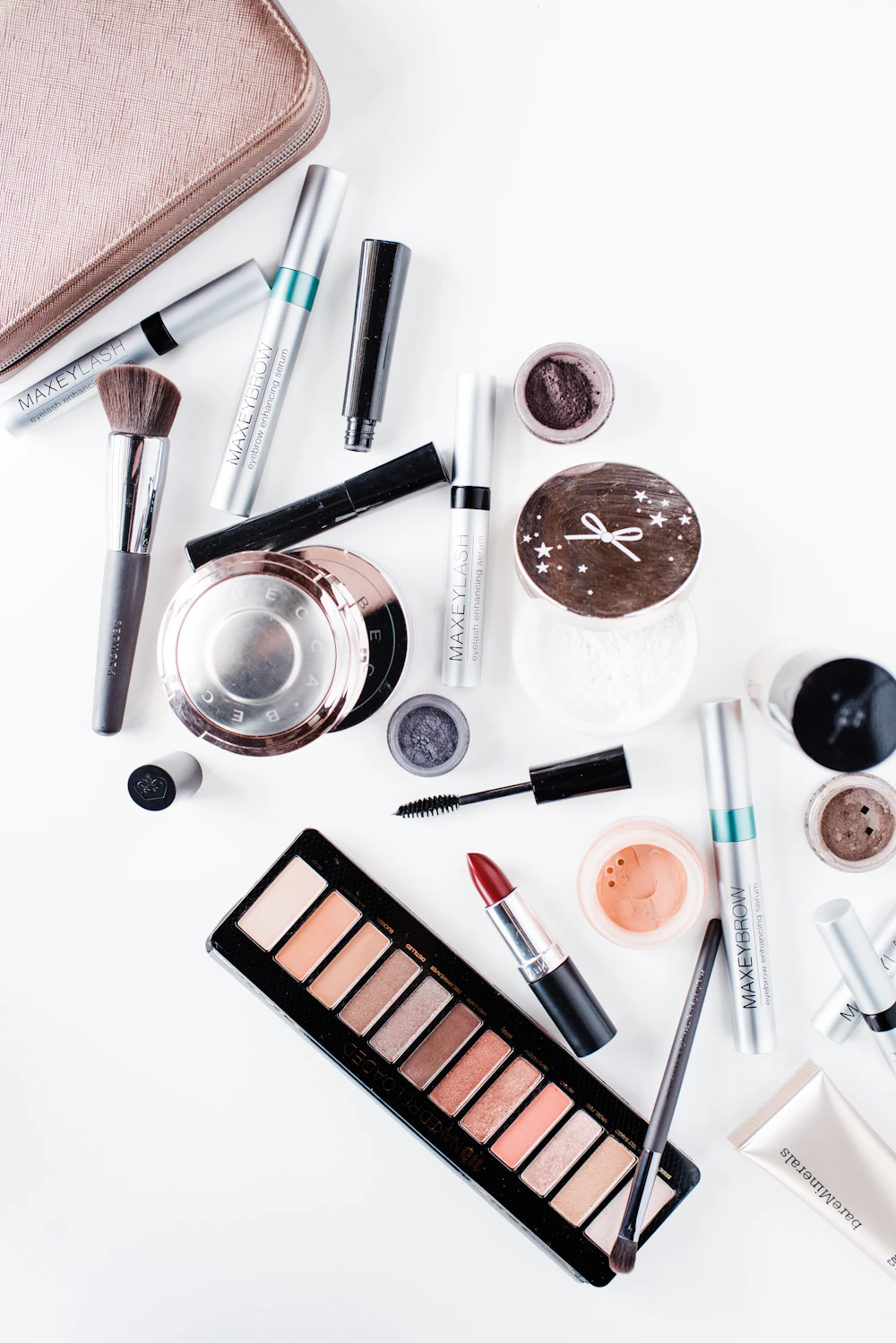 Photo of a similar item: Revolution Reloaded Eyeshadow Palette, Provocative