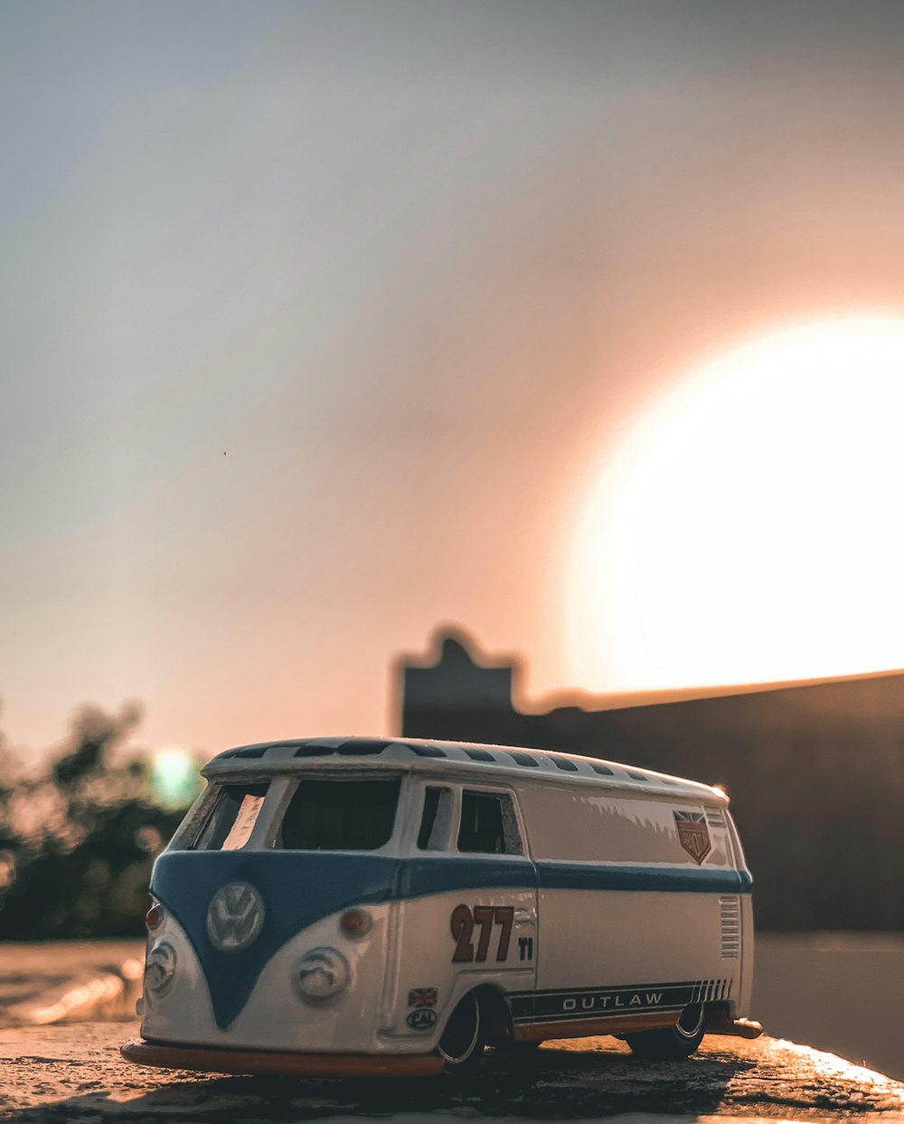 white and black volkswagen t-1