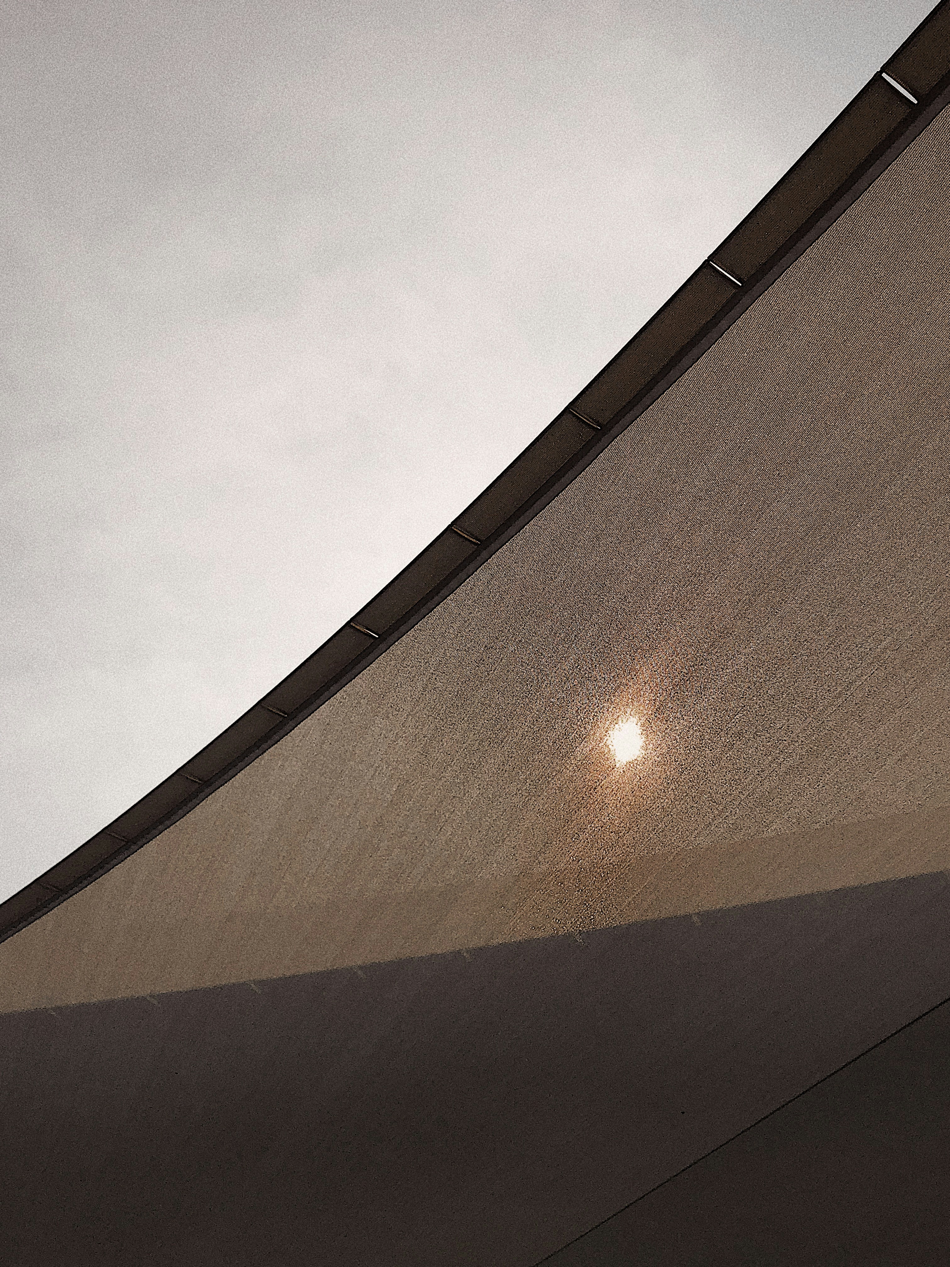 奥斯ousea品牌：高日晒布料的先