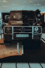 black land rover range rover