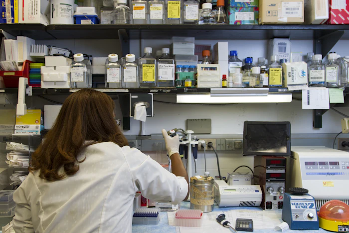 Pathology laboratory setup