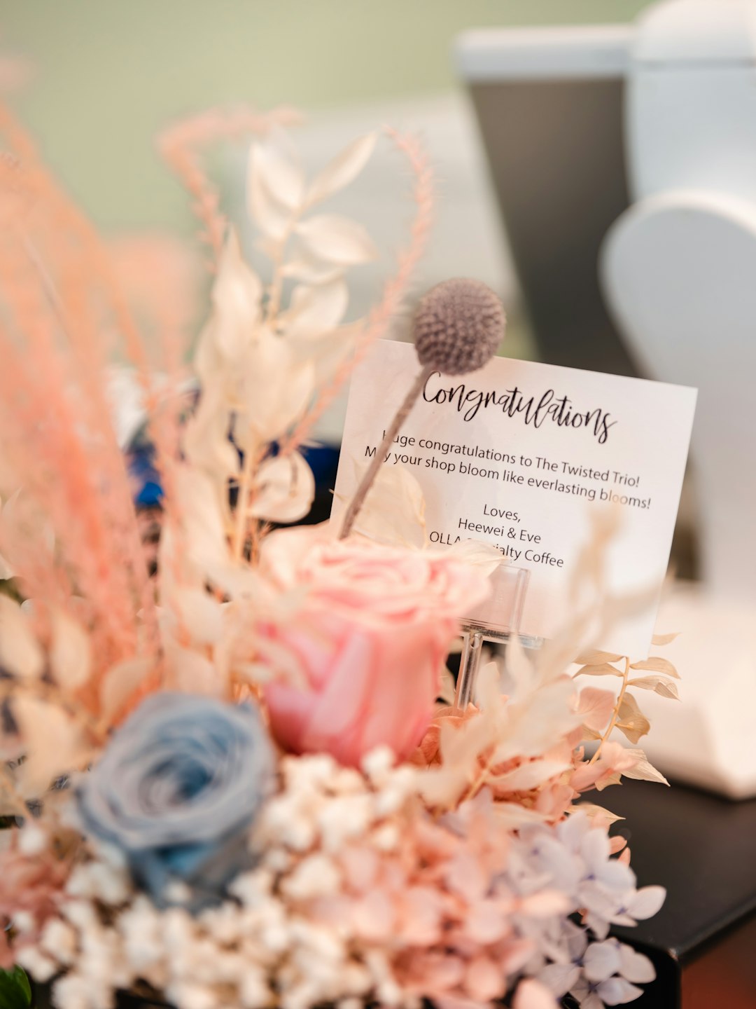 blue and pink bouquet of flowers