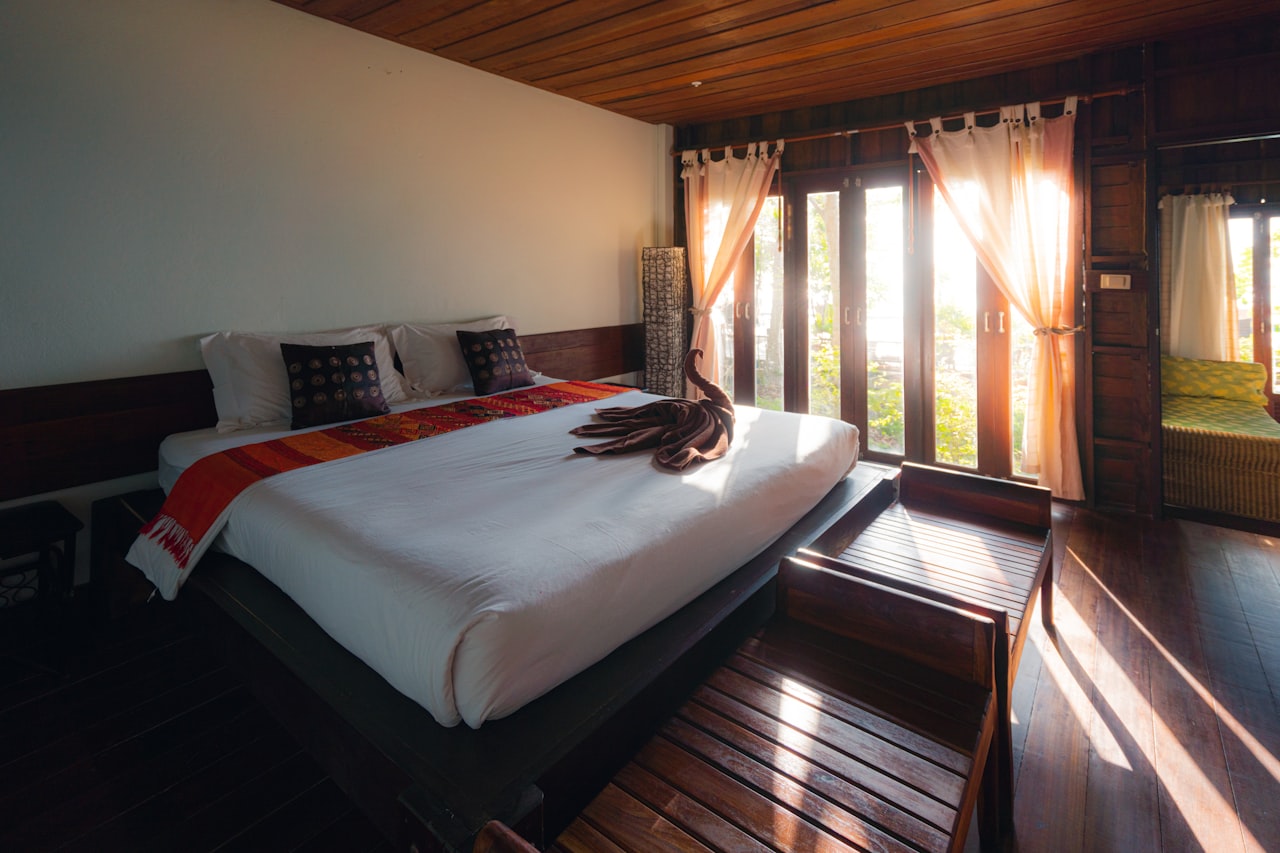 Natural Park Resort Pattaya palm-shaded pool