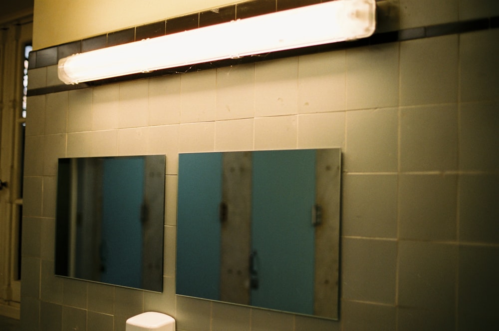 white ceramic sink near white ceramic sink