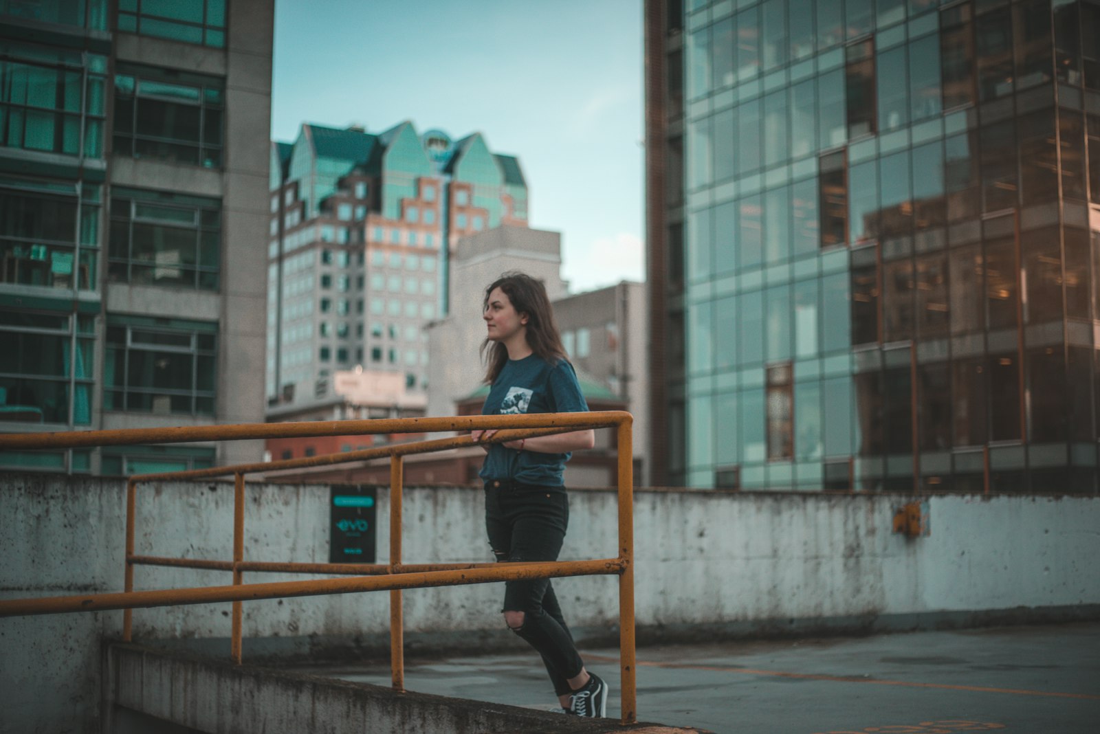 Sony a7R + Canon EF 50mm F1.8 II sample photo. Woman in blue long photography