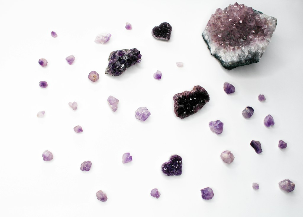 Batu Amethyst Ungu