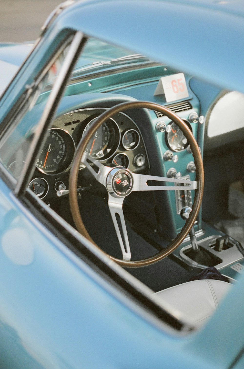 black and silver steering wheel