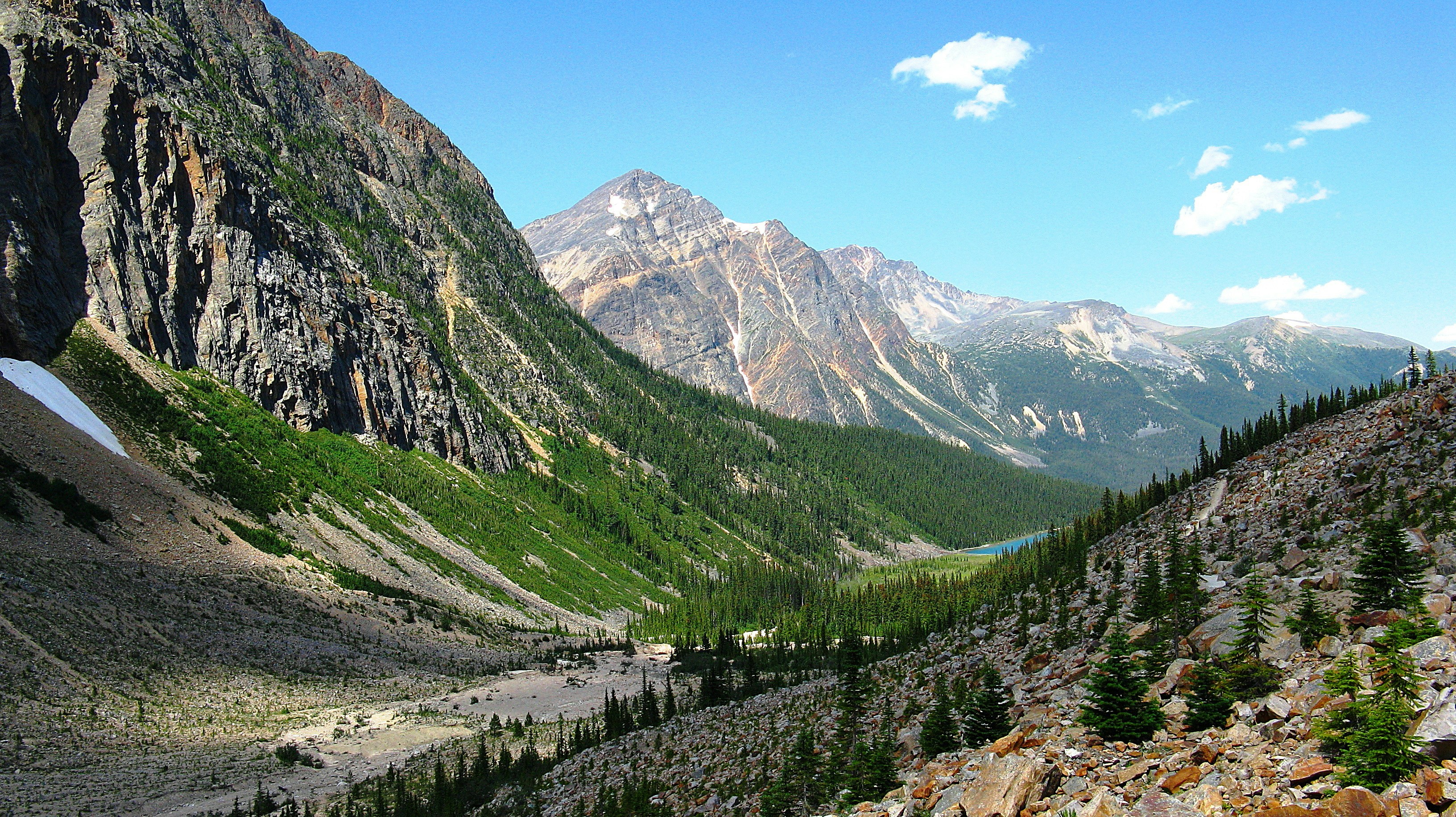 Photo by arozwadowska