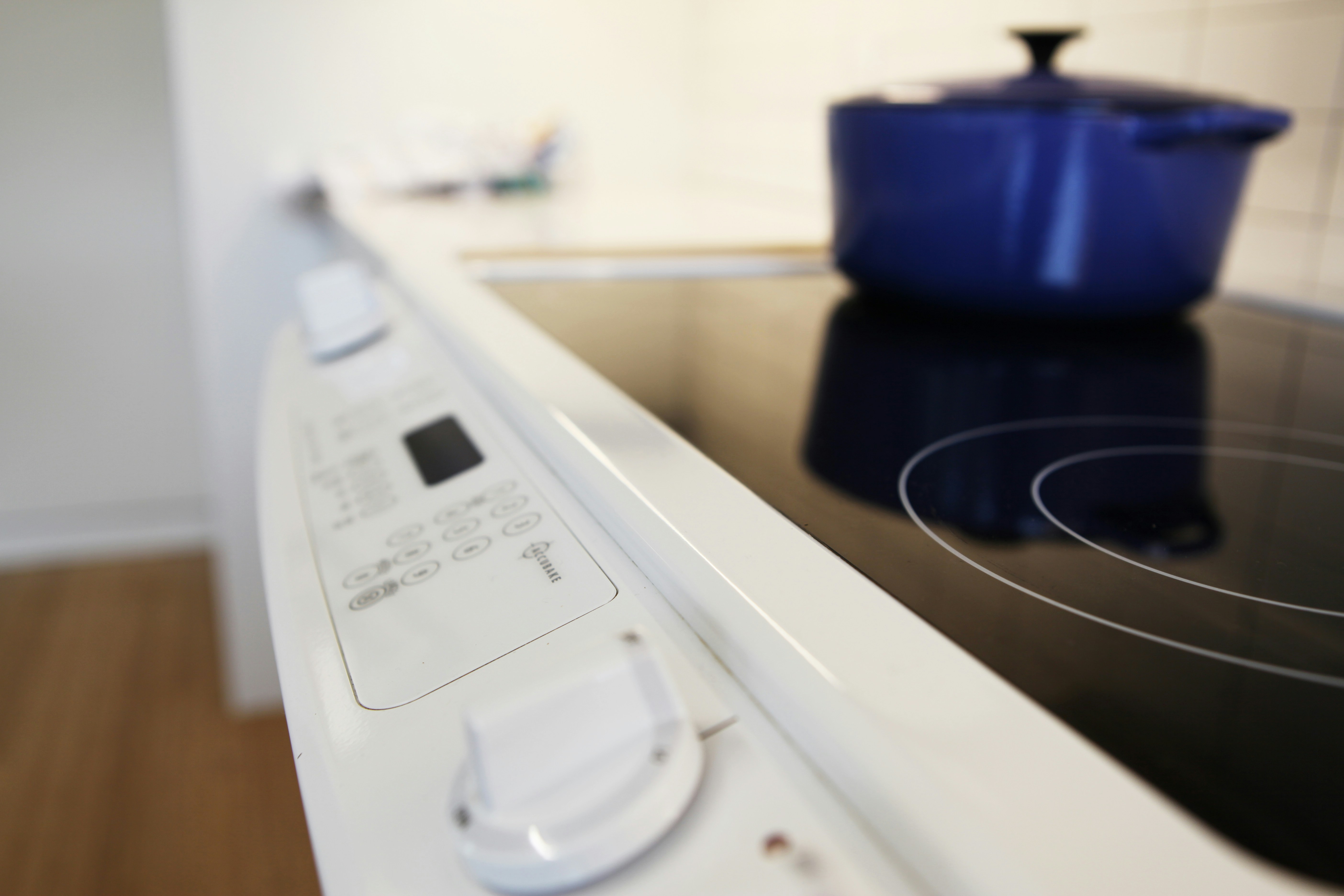 The Best Ceramic Cooktop Cleaner