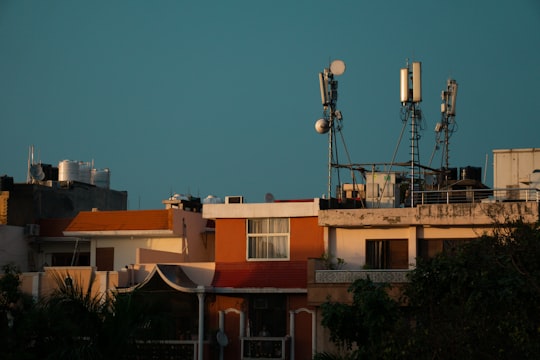 photo of New Delhi Skyline near Kamla Nehru Ridge