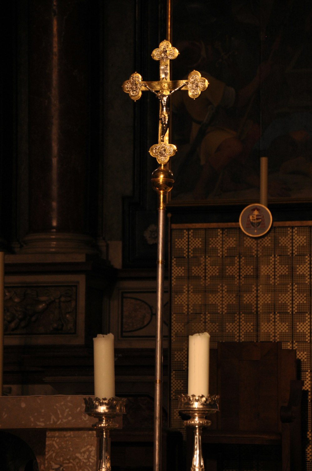 gold and white floral chandelier