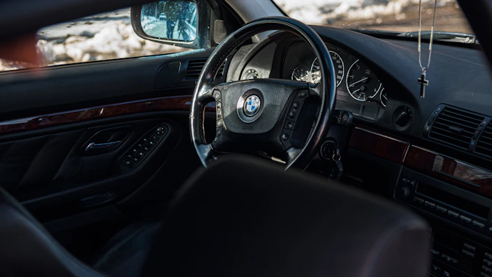 black bmw car steering wheel