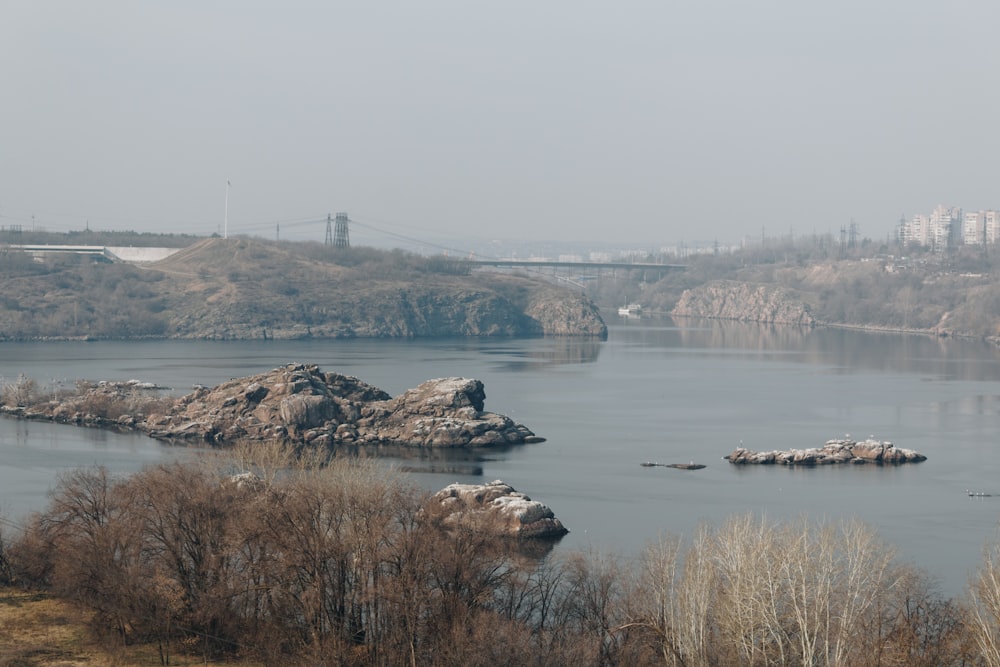 bridge over the river during daytime