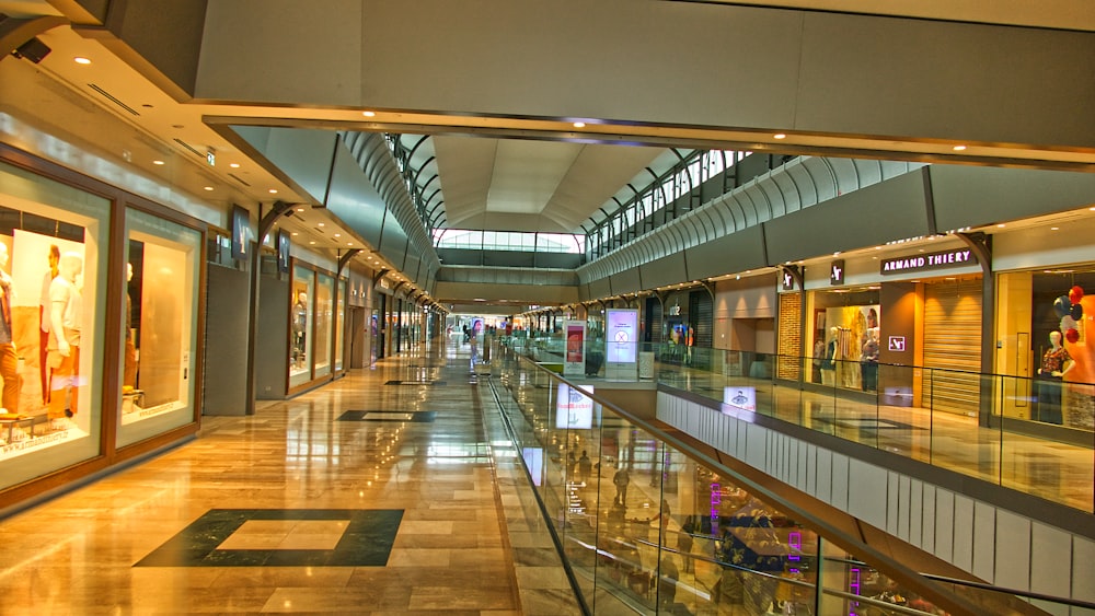 Shopping mall san francisco hi-res stock photography and images