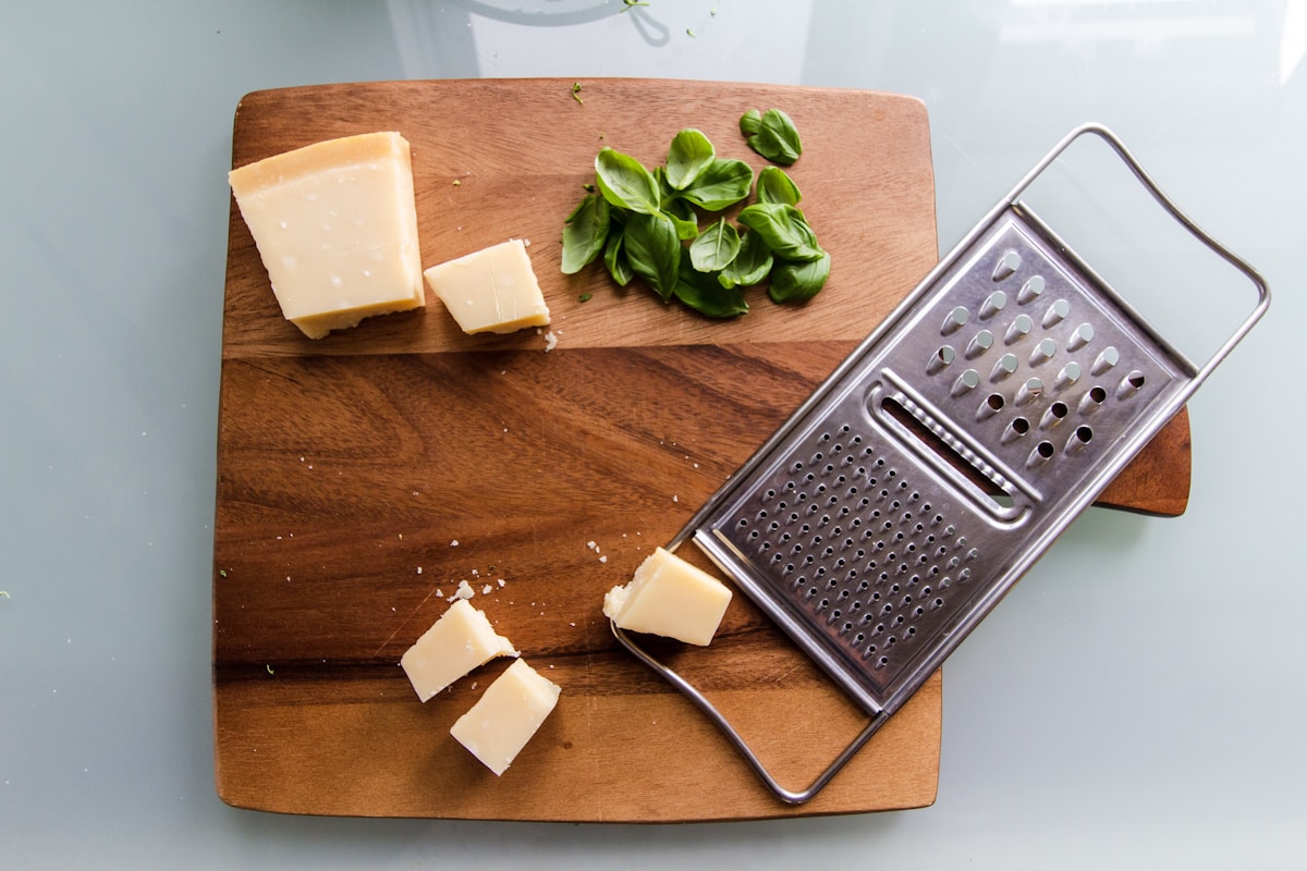 Congèle ton fromage avant de le râper : l’astuce géniale