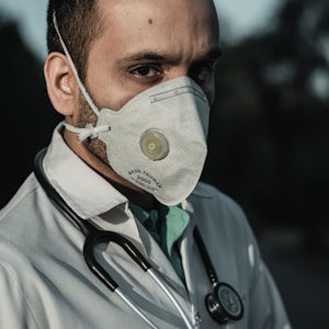 Dr. Baek Hyun-woo