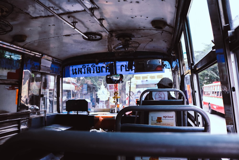 yellow and black bus during daytime