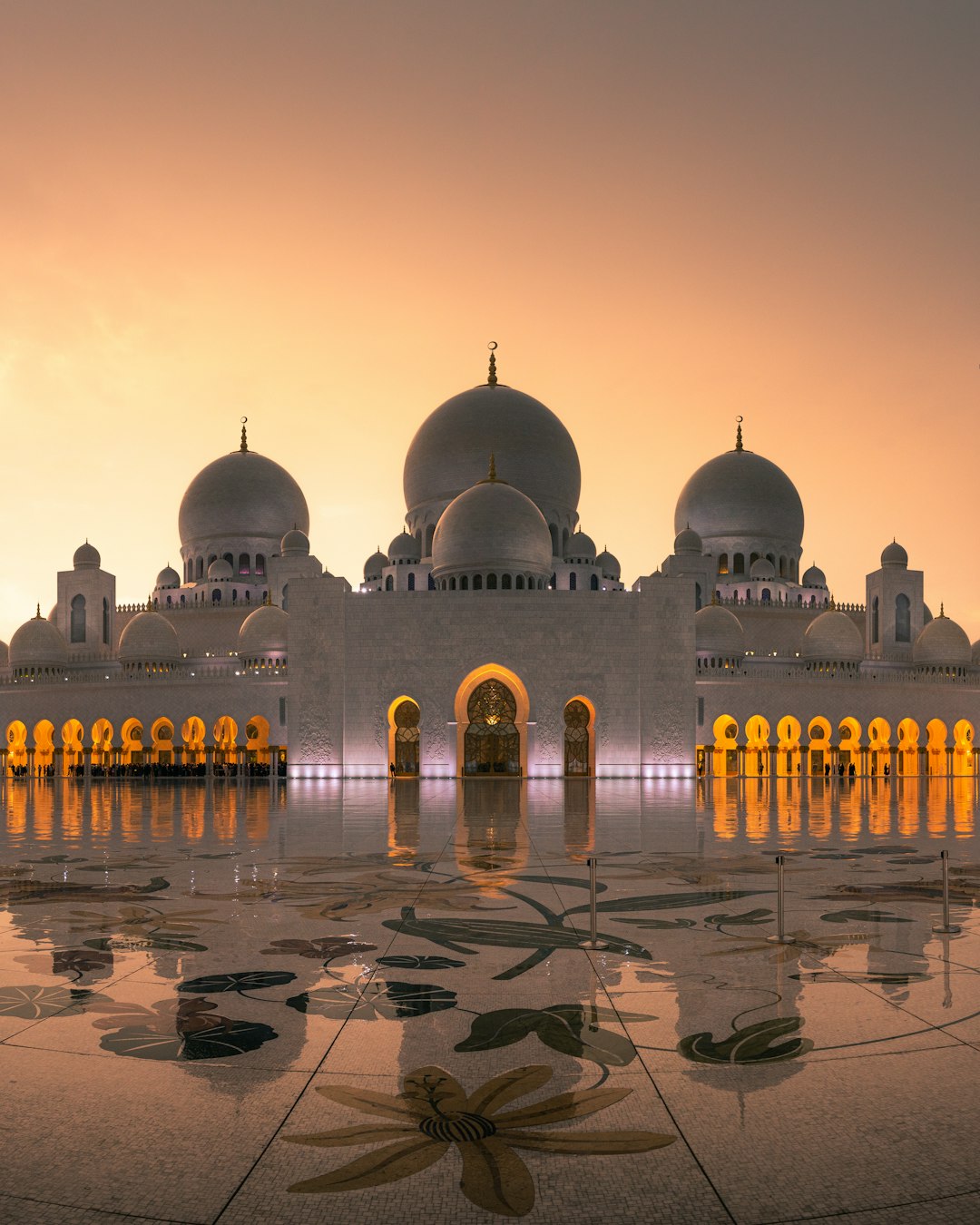 Landmark photo spot Sheikh Zayed Grand Mosque Center - 5th Street - Abu Dhabi - United Arab Emirates Corniche Beach - Abu Dhabi - United Arab Emirates