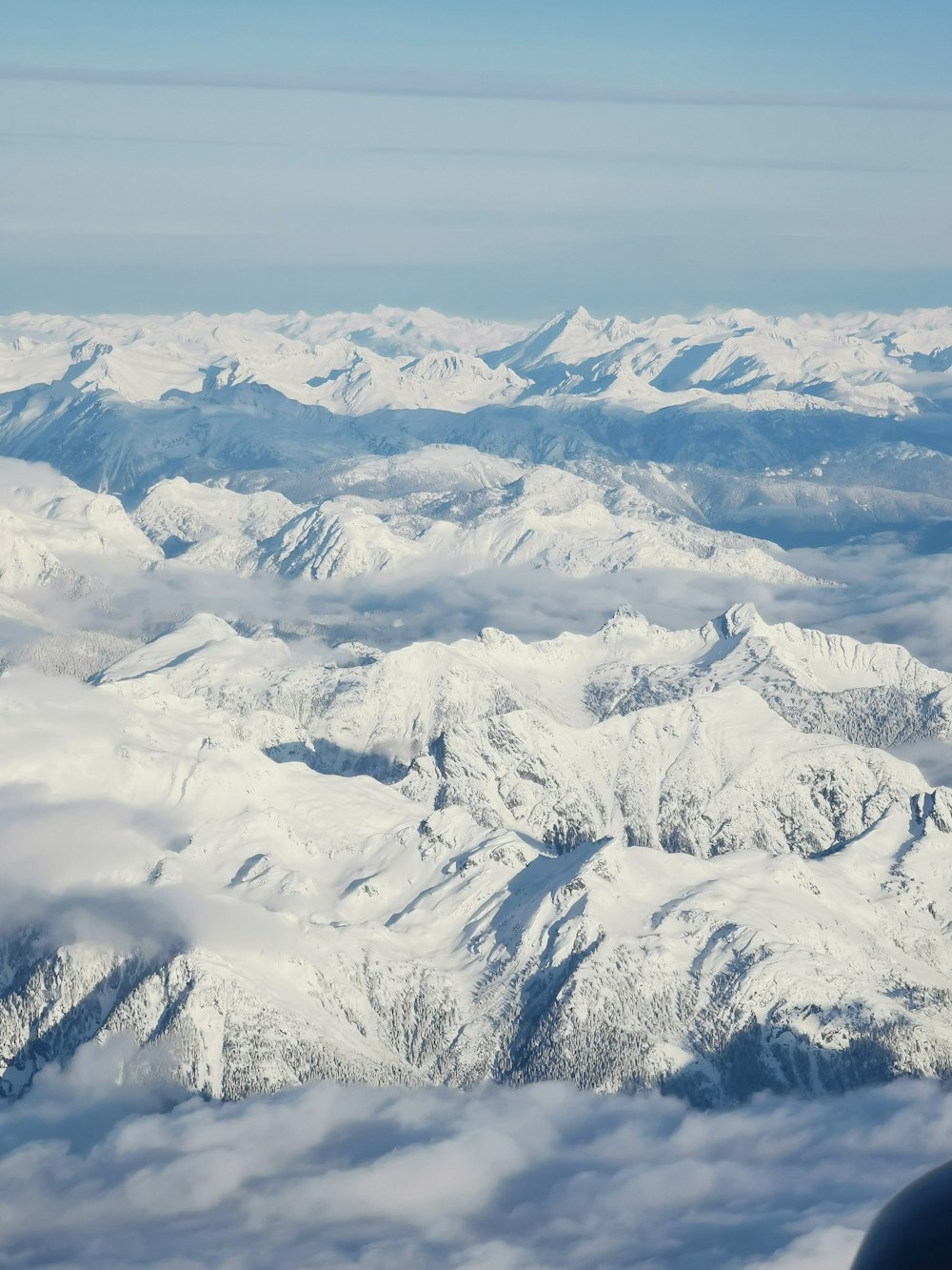 昼間の雪山