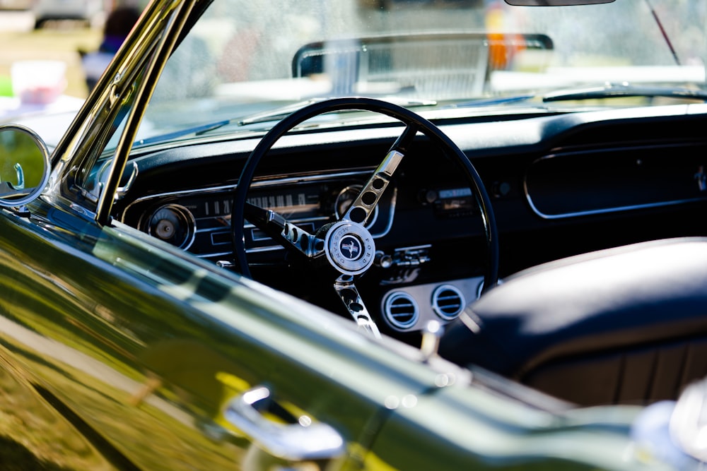 black and silver car steering wheel