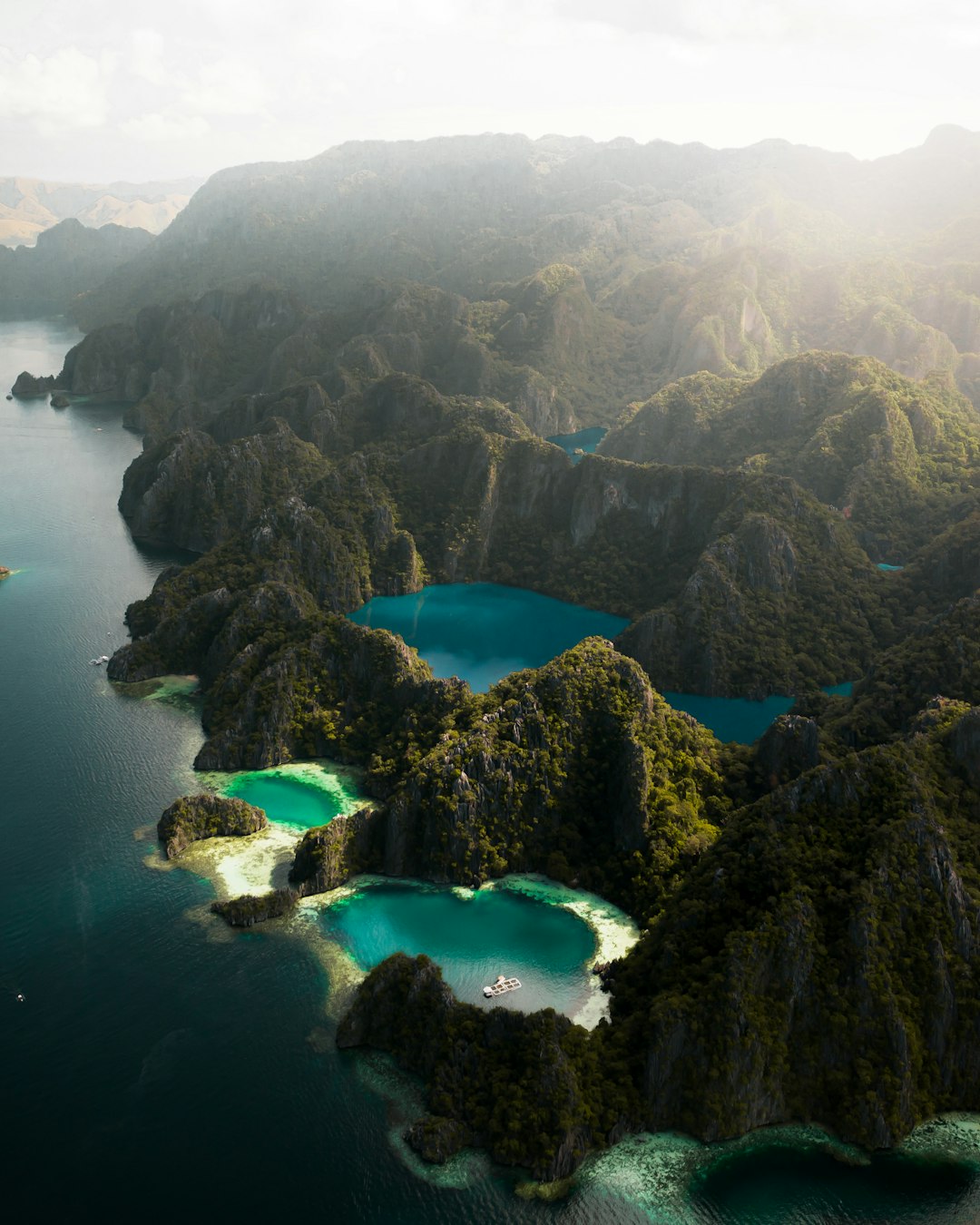 photo of Coron Coast near Coron Island