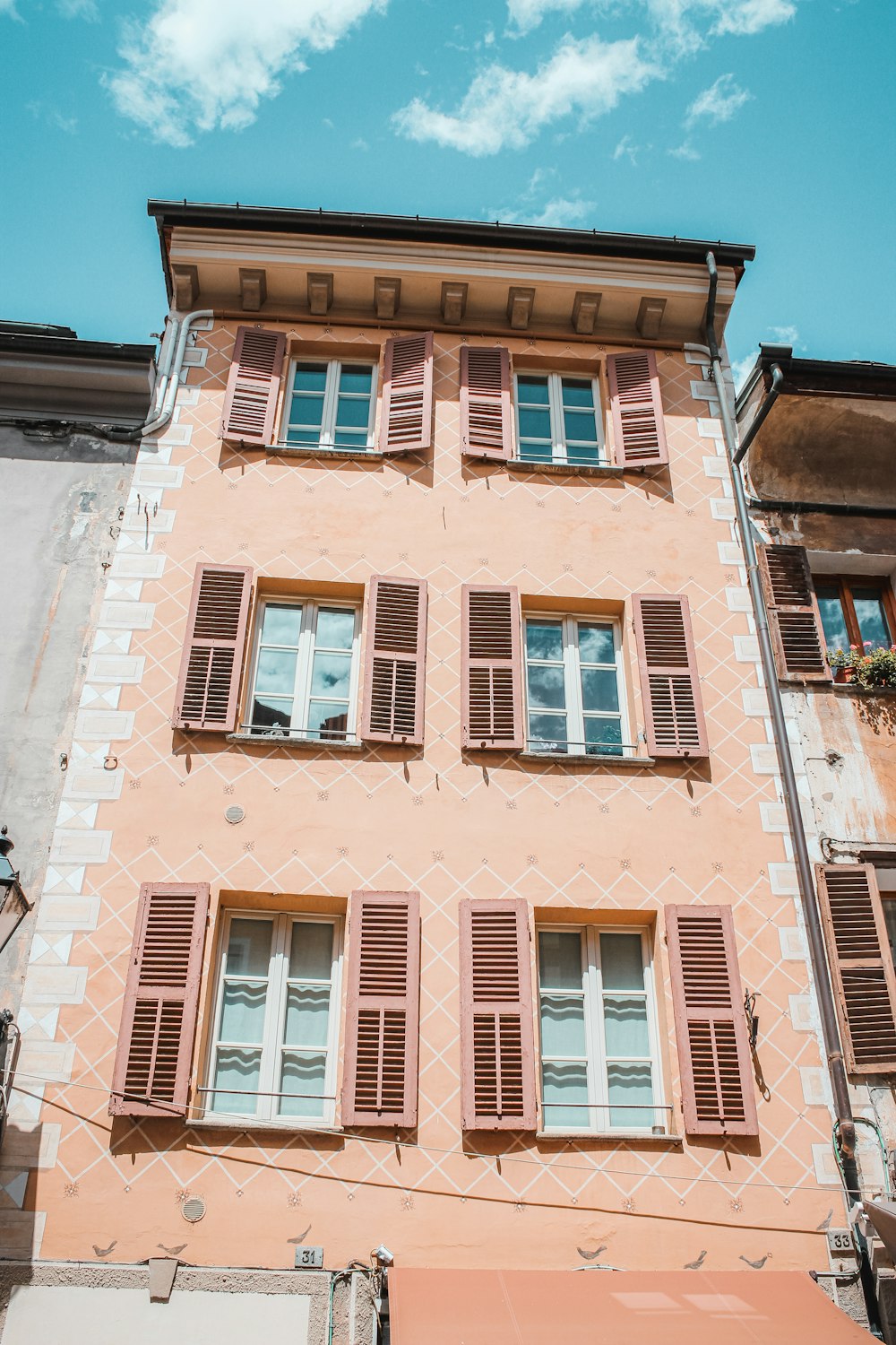 brown concrete building during daytime