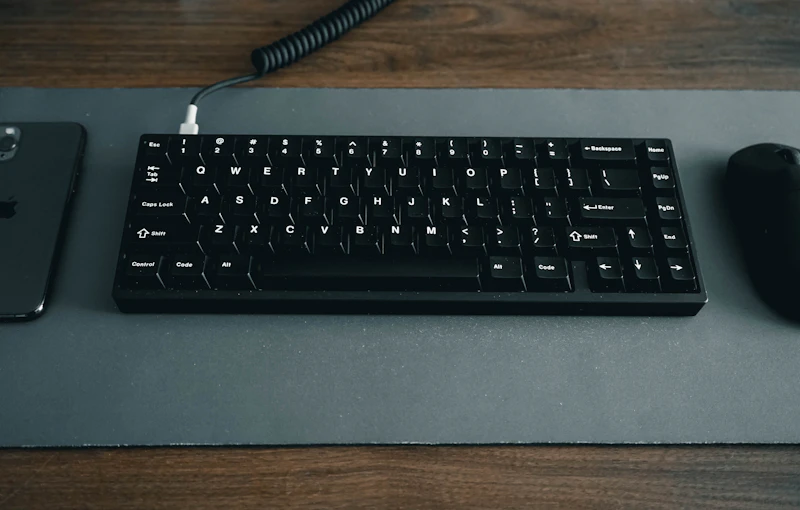 Logitech MK270 Wireless Keyboard and Optical Mouse Combo