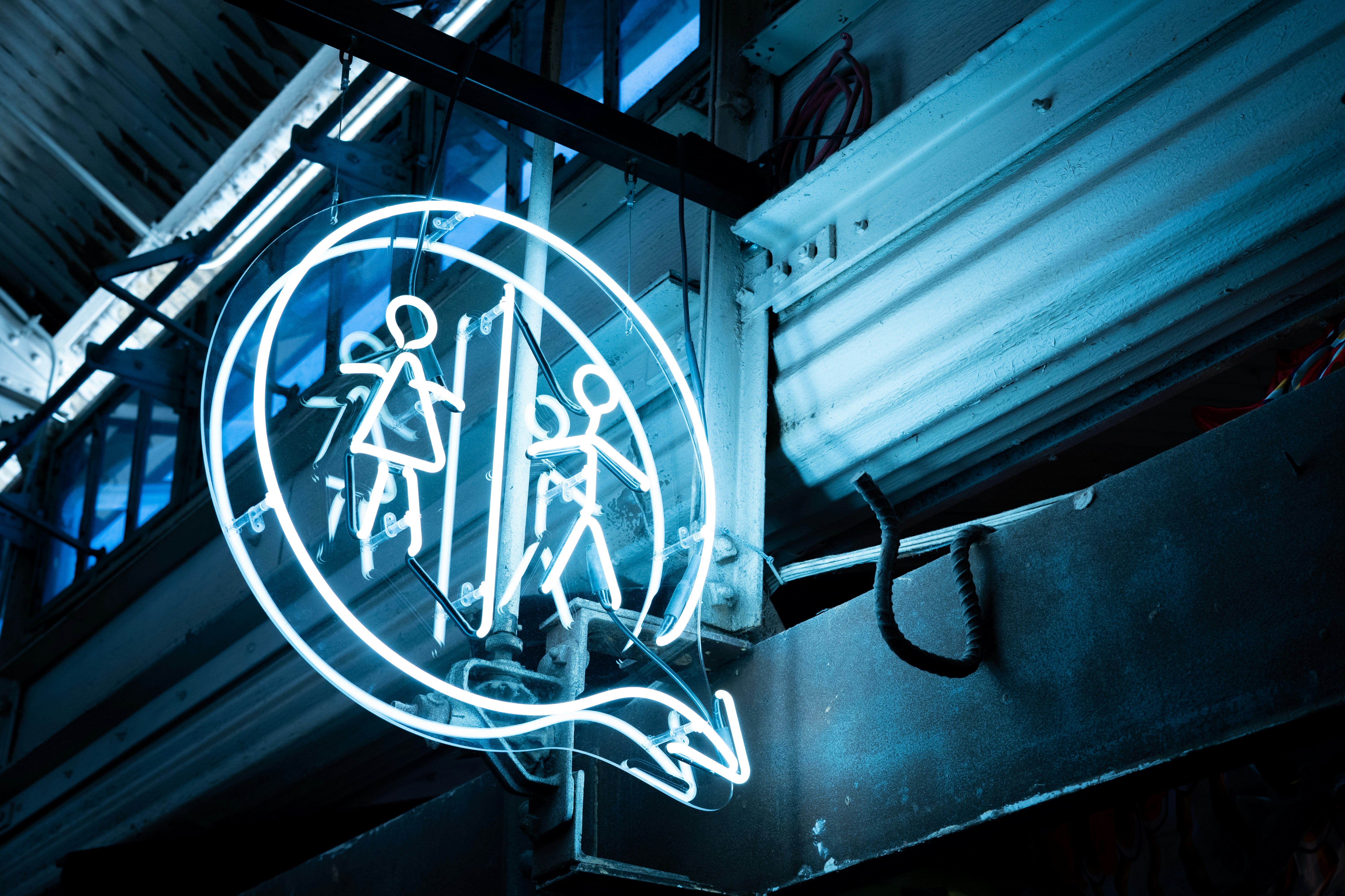 How Do I Choose Between A Traditional Or Tankless Toilet?