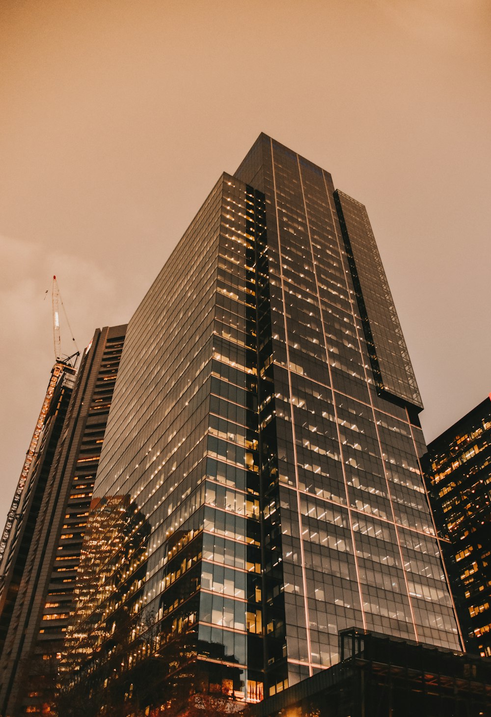 black and gray high rise building