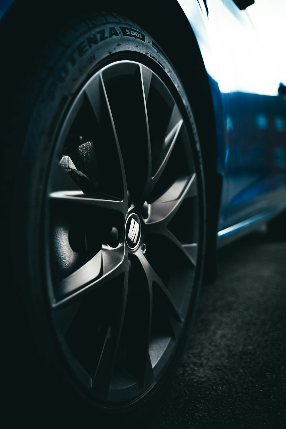 black and silver car wheel