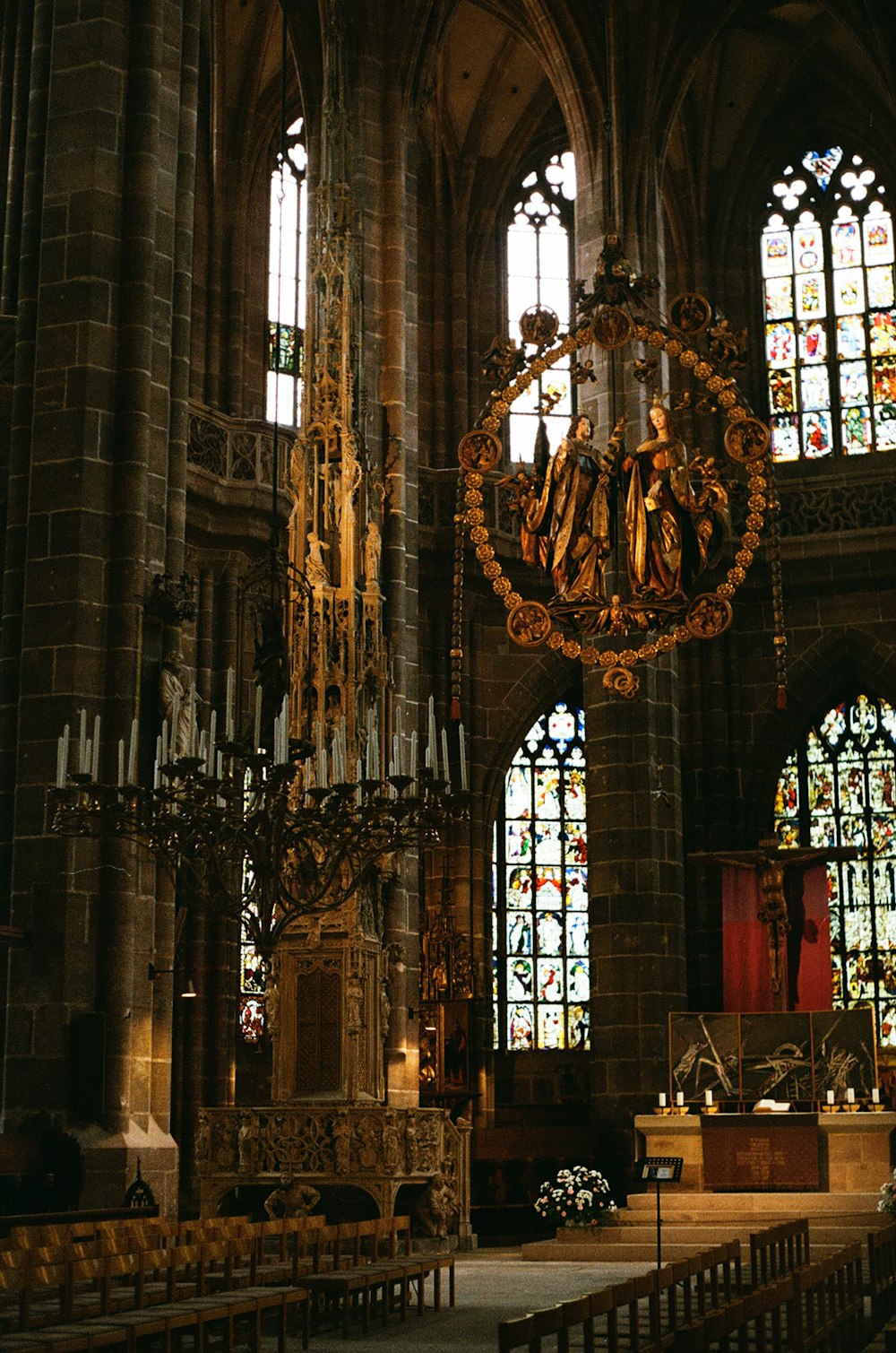 brown and black arch shaped chandelier