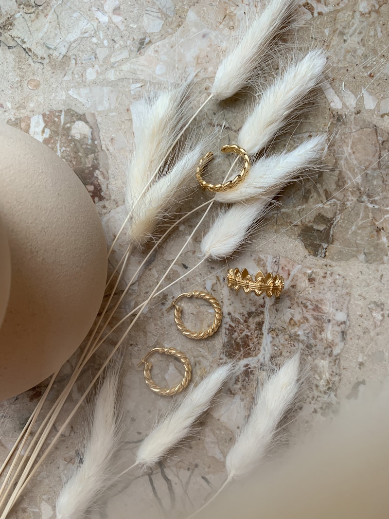 Master Batik with a Dying Dynasty