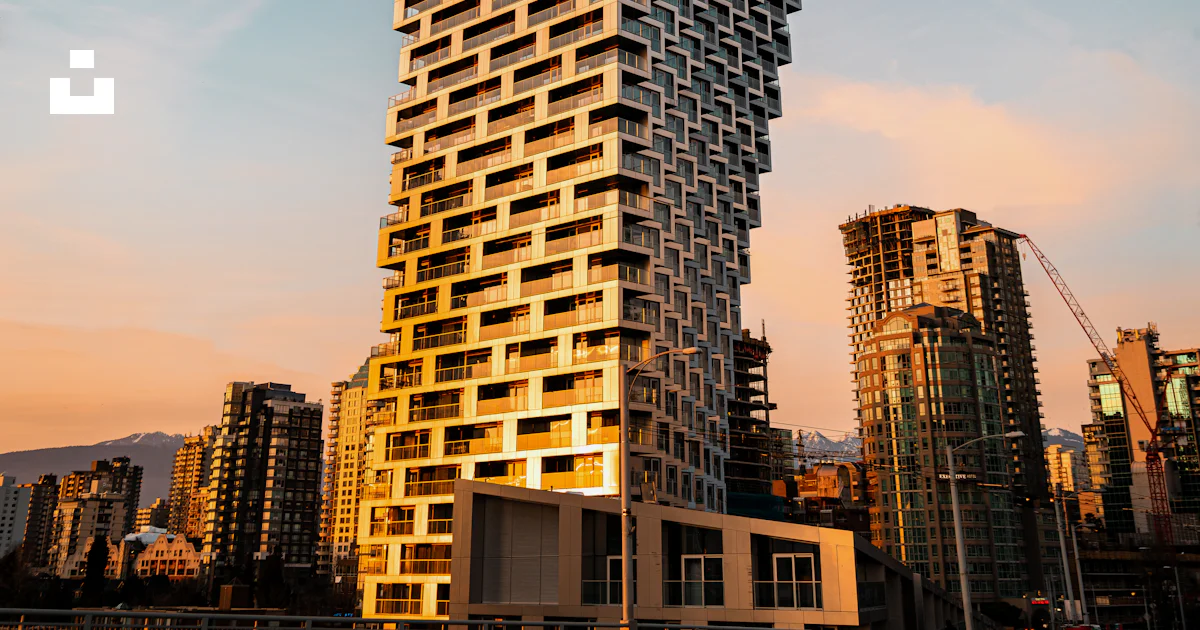 High rise building during sunset photo – Free Vancouver Image on Unsplash