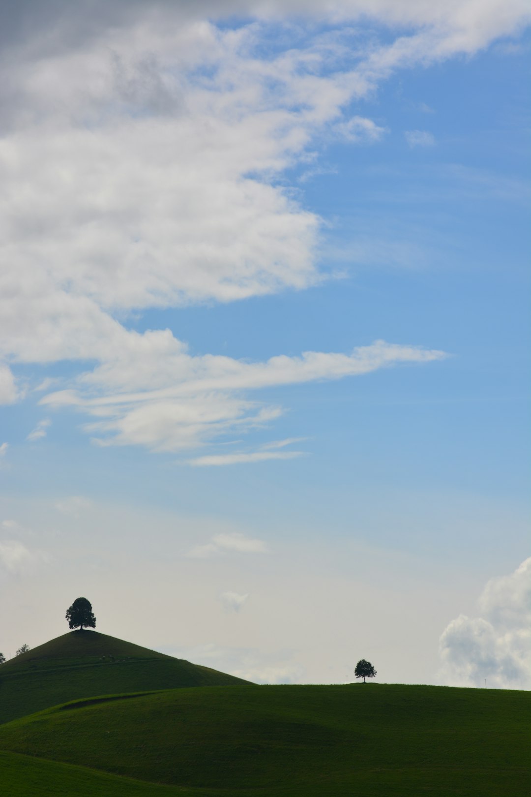 white clouds and blue sky during daytime