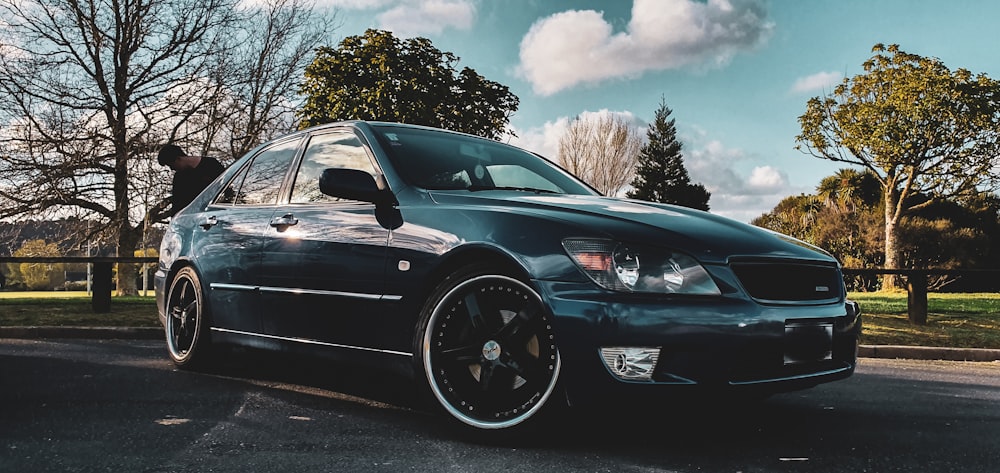 black bmw m 3 coupe on road during daytime