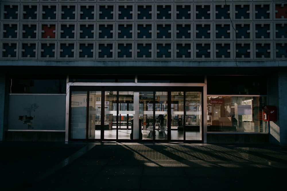 a building that has a bunch of glass doors