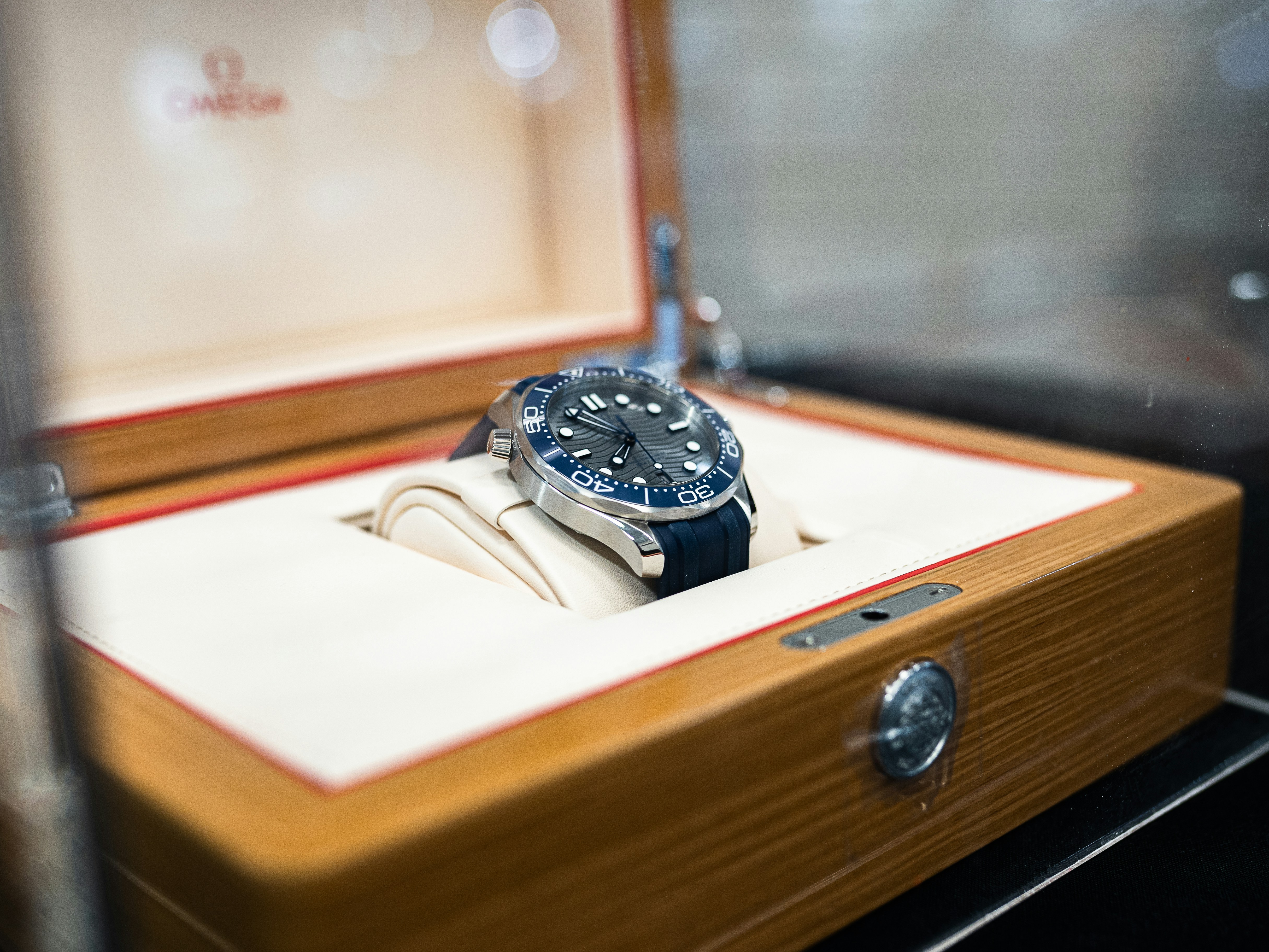 omega watch display case boutique