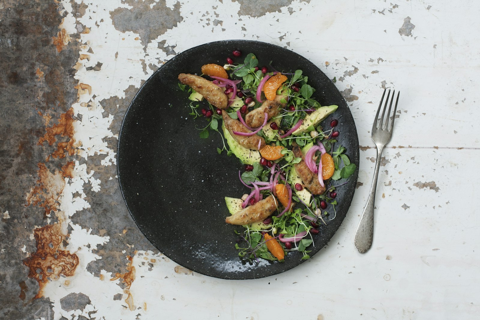 Canon EOS 40D + Canon EF 50mm F1.4 USM sample photo. Vegetable salad on black photography