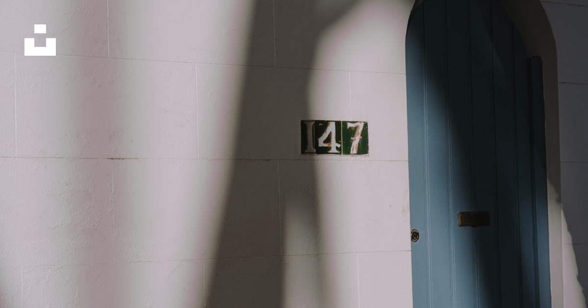 White and black exit sign photo – Free Australia Image on Unsplash