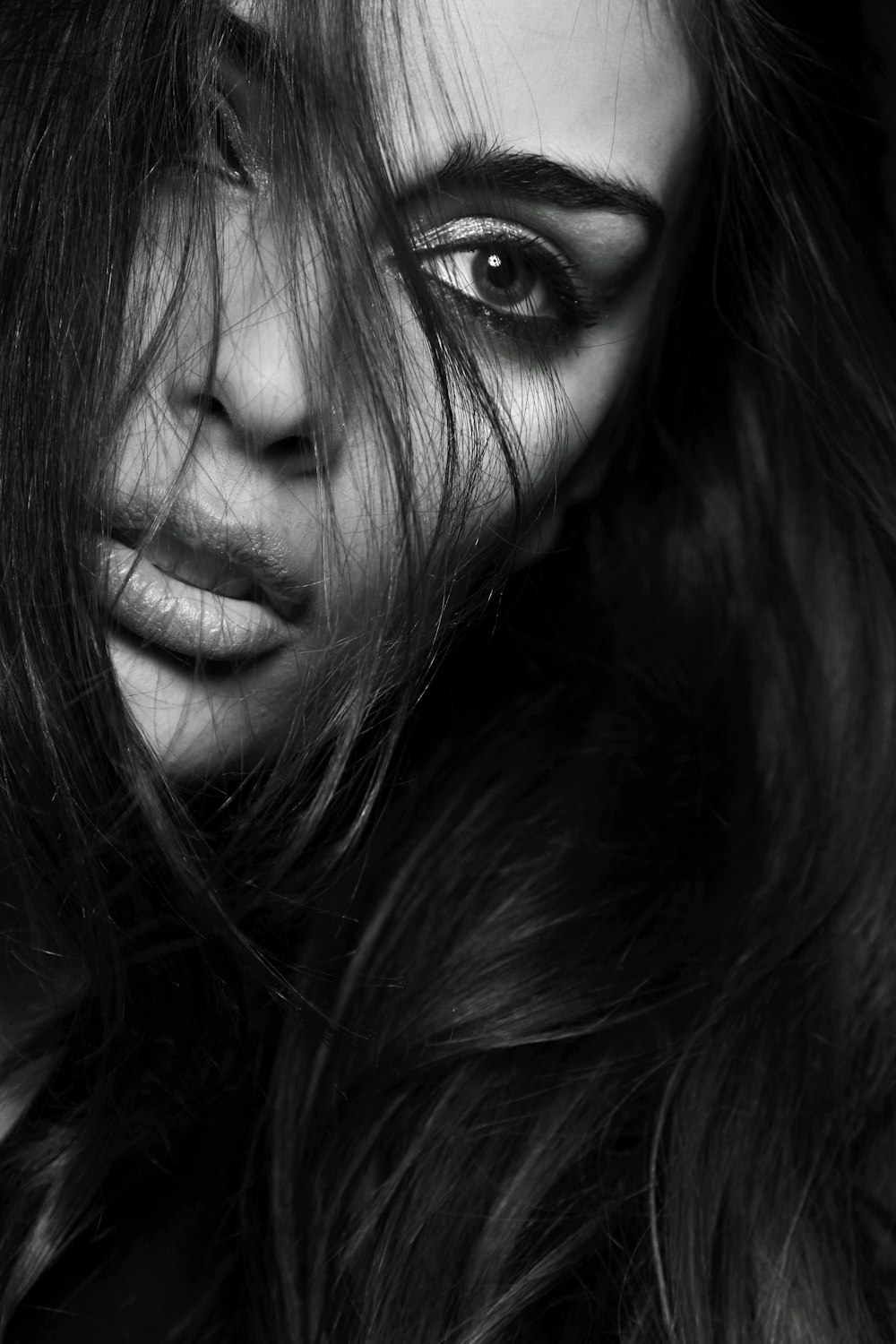 female model face black and white