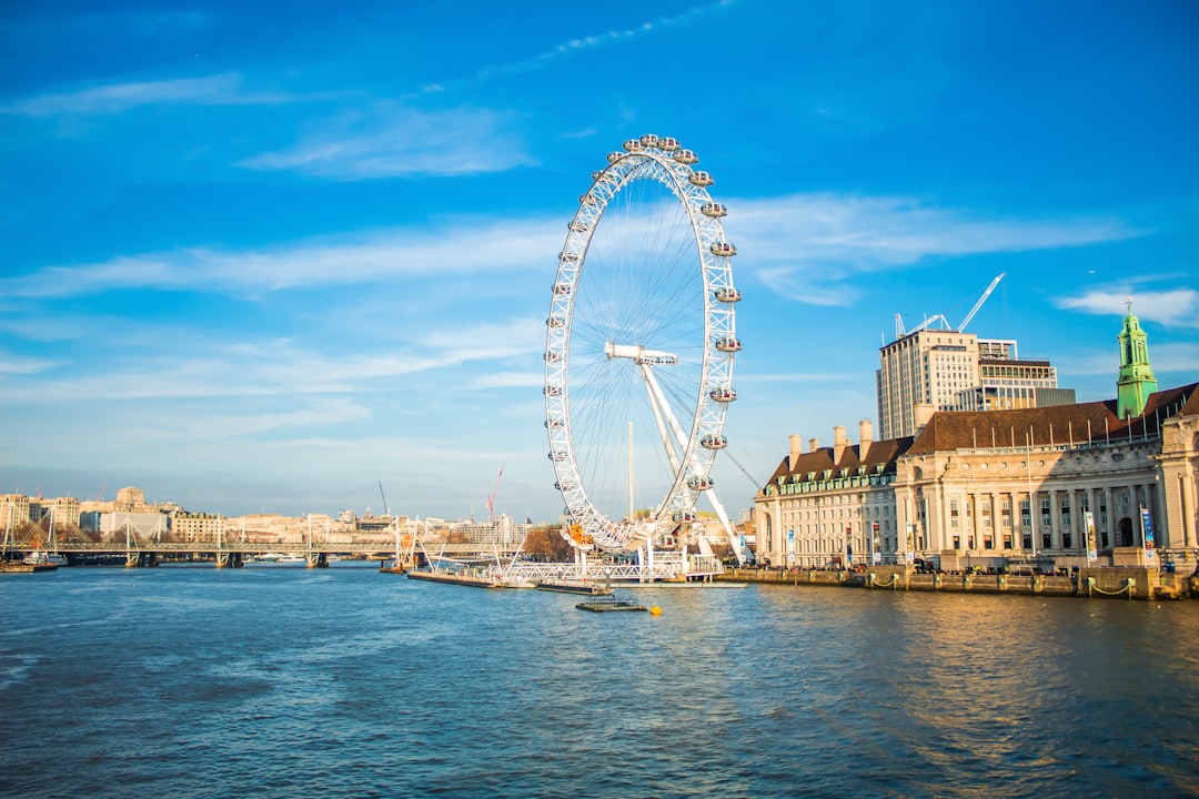 London Calling: A Month-by-Month Guide to Experiencing the UK's Cos… — London Calling