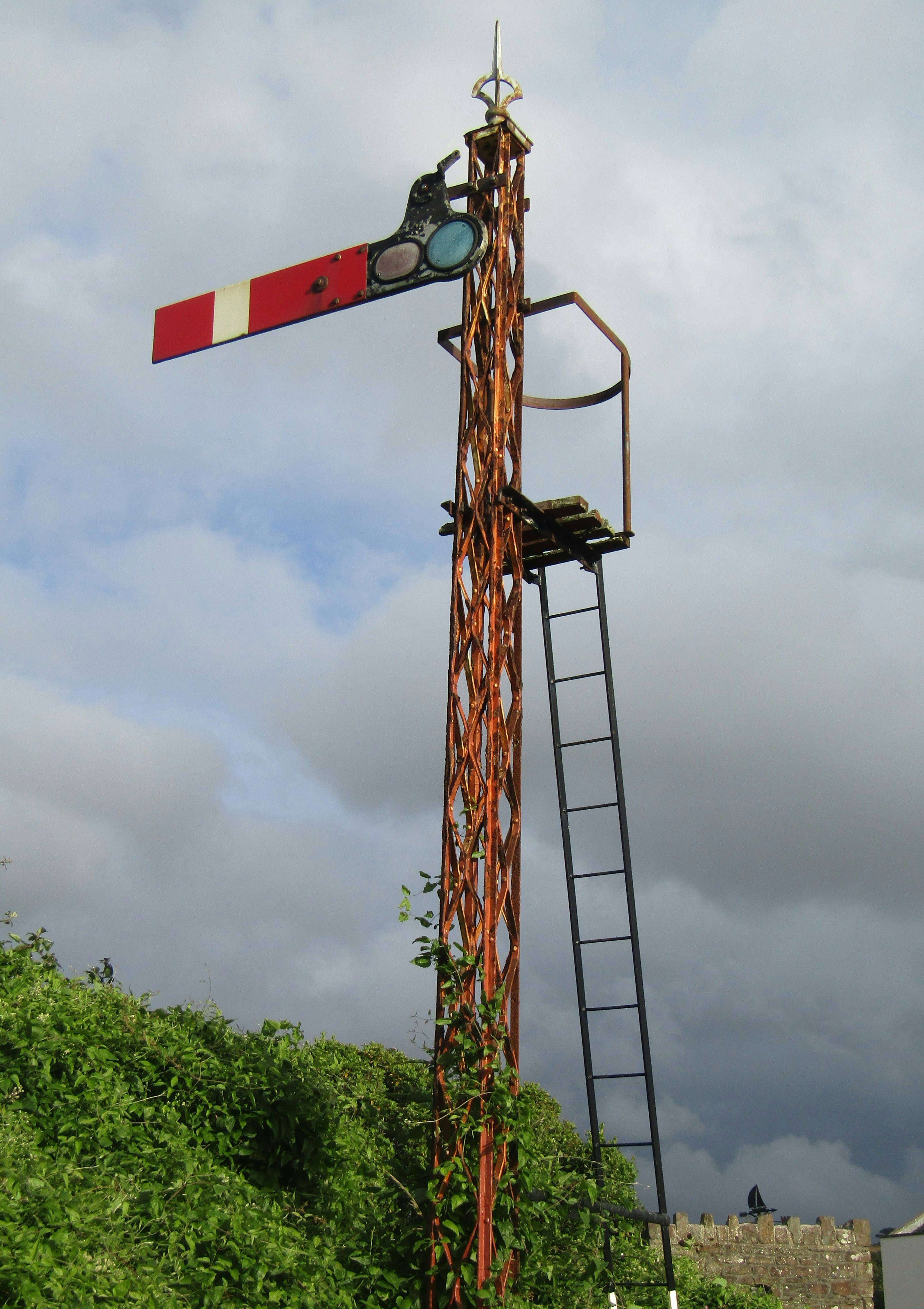 Customized Railway Signaling Solutions