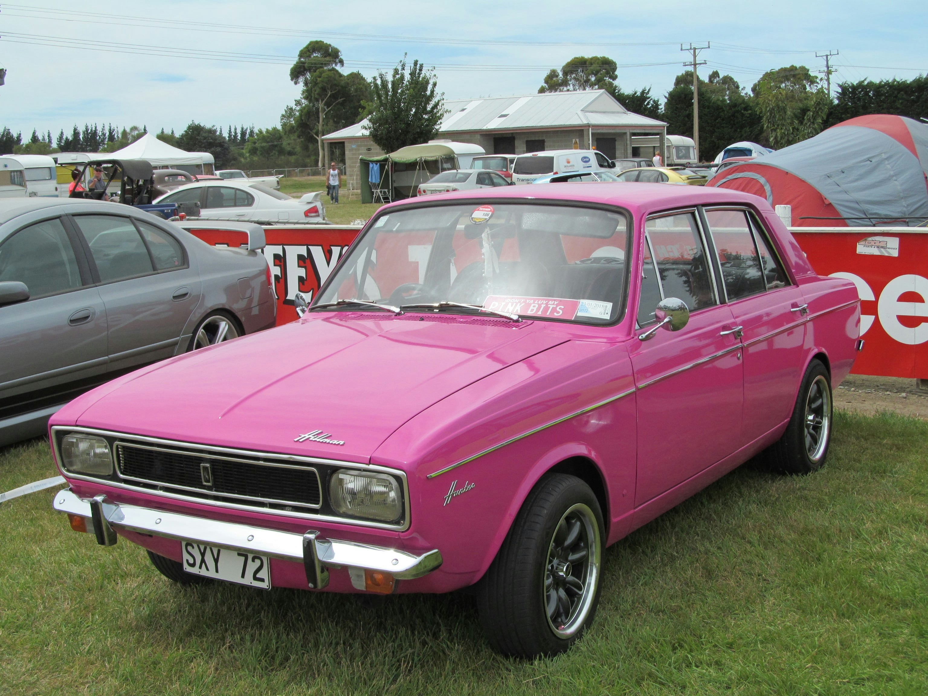 サンバイザー 車検や違反にならないための注意点 車 バイクの情報ならmayonez