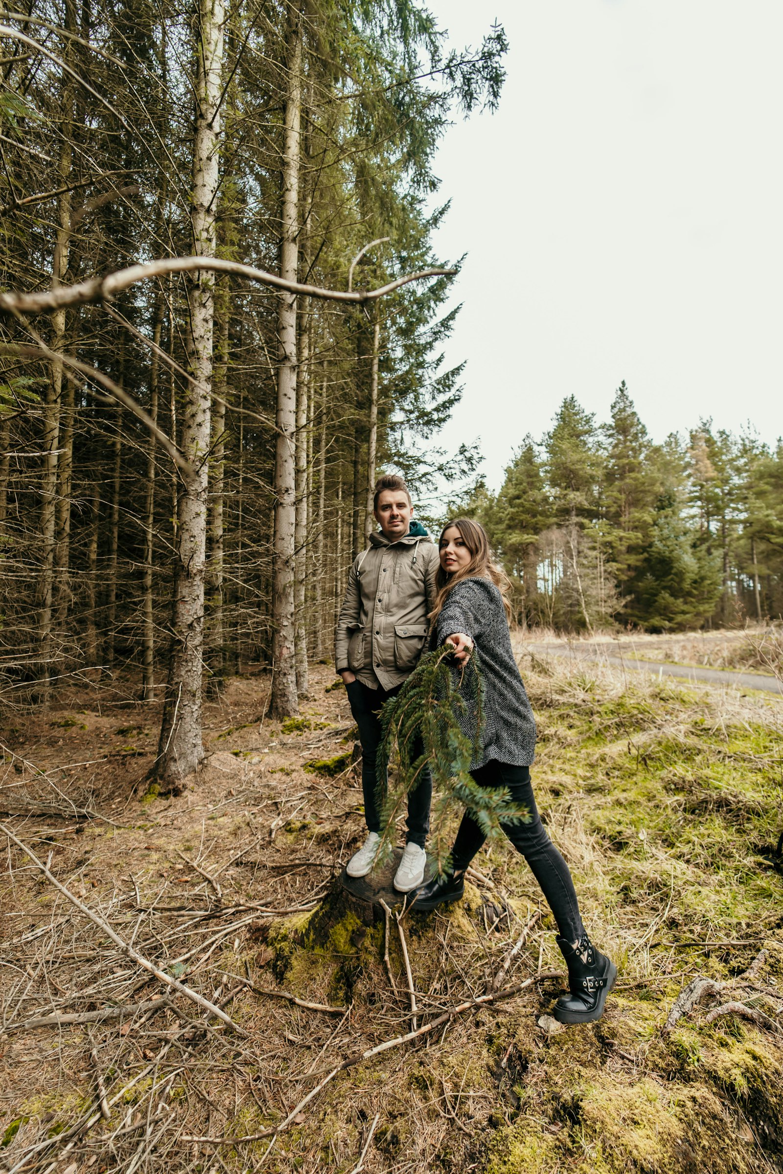 Sony a7 II + Samyang AF 14mm F2.8 FE sample photo. Woman in green jacket photography