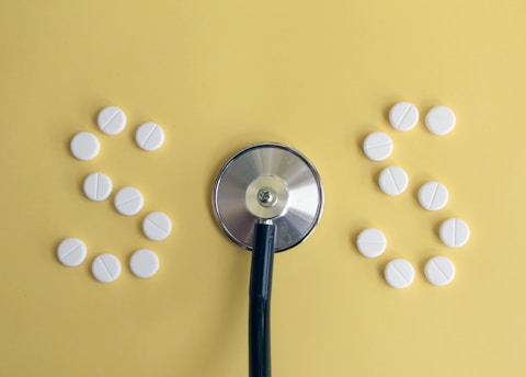 conteúdo sobre psoríase e tratamento com medicamentos imunobiológicos injetáveis