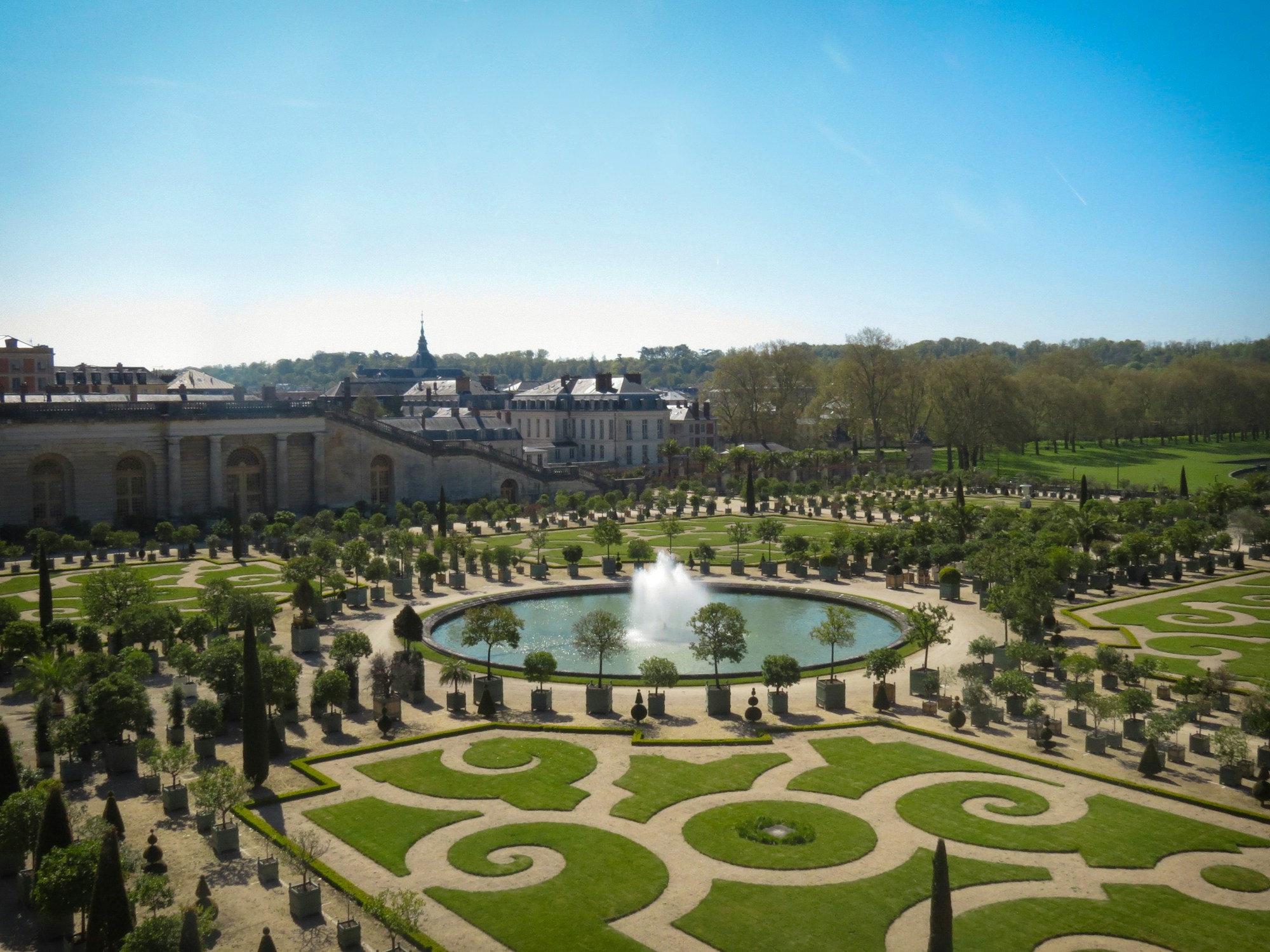 Exploring Versailles: Local Dishes, Restaurants & Recipes