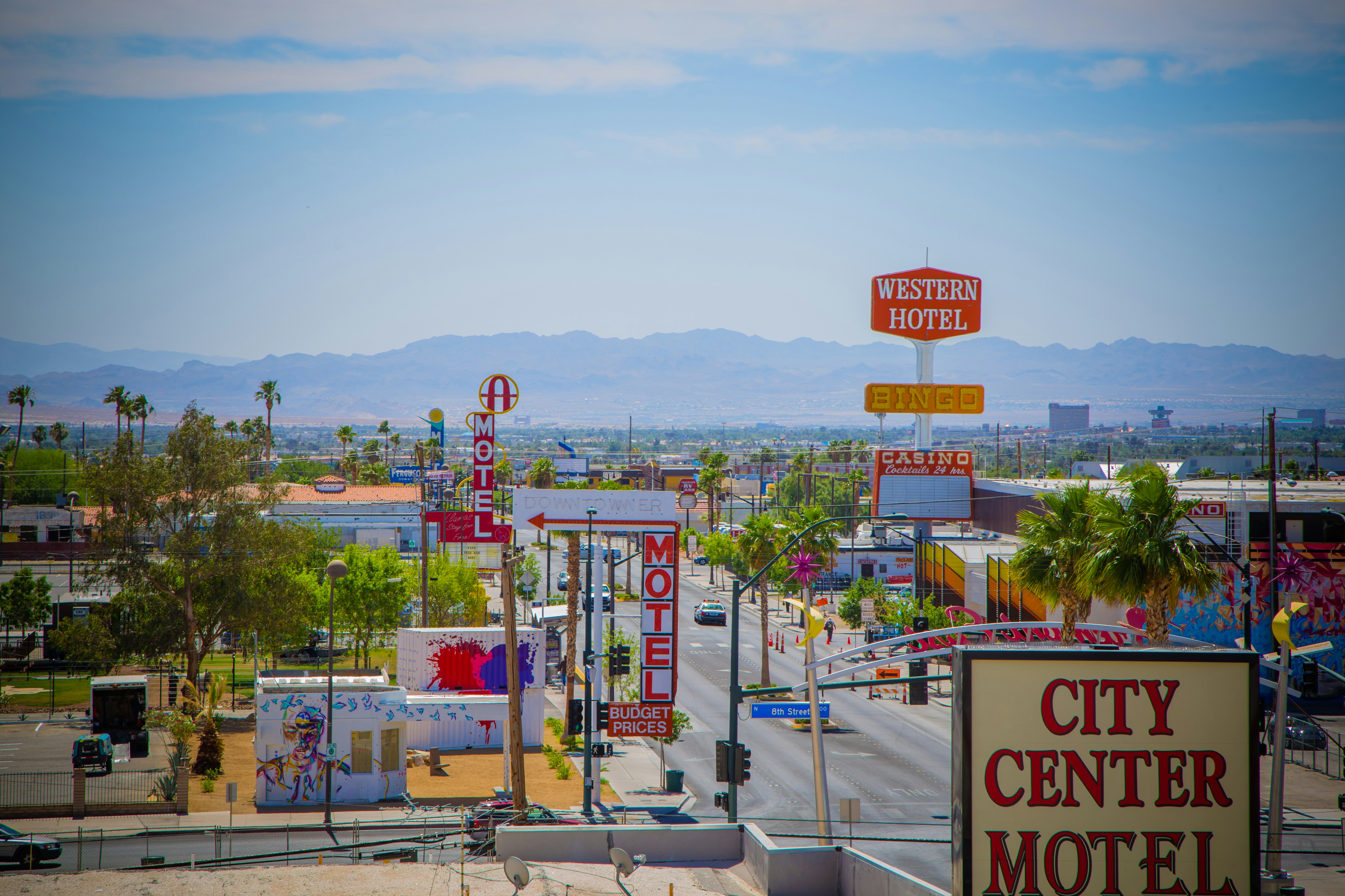 red and white stop sign