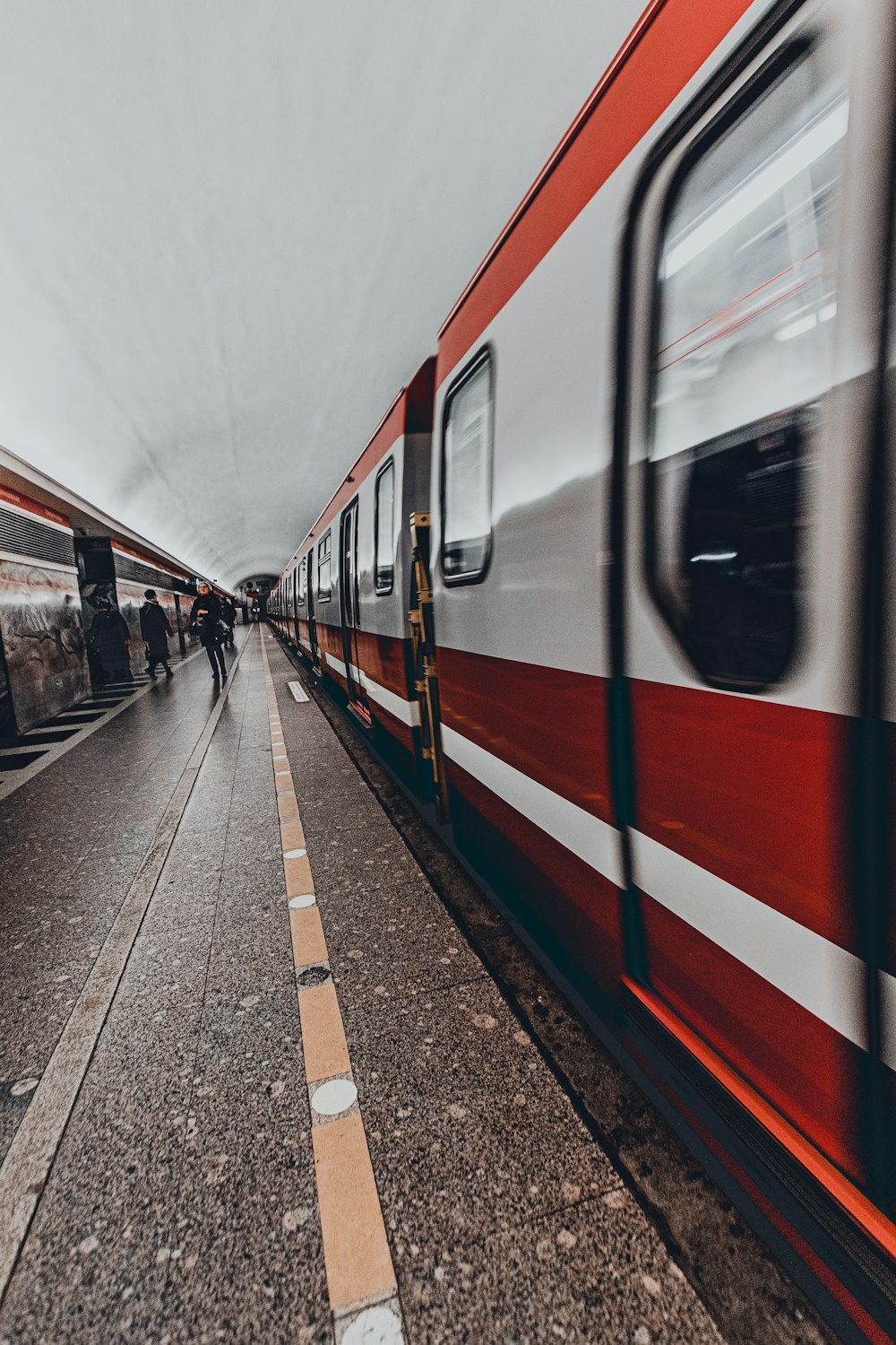 red white and blue train photo – Free Person Image on Unsplash