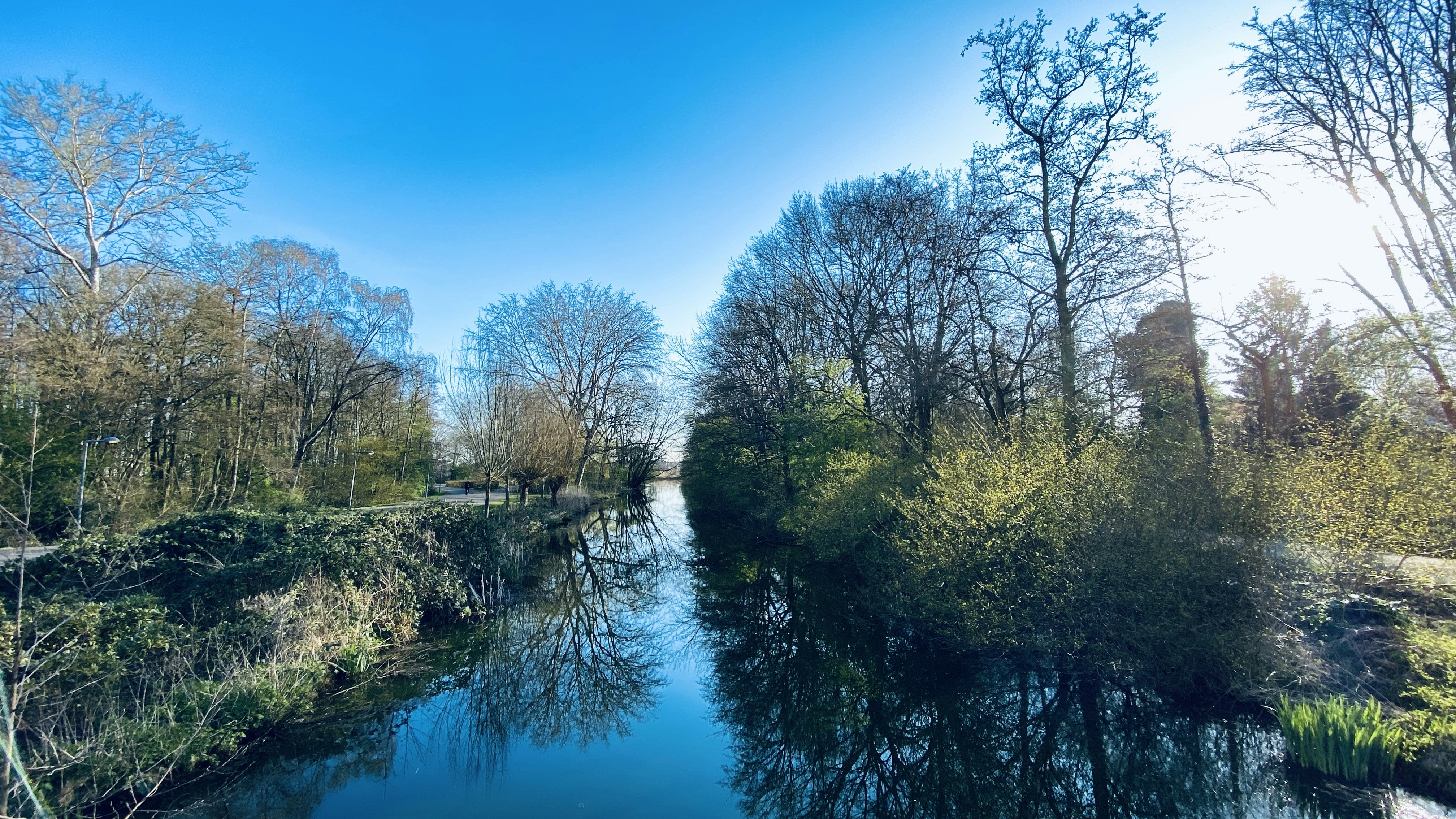 Photo by maartenscheer