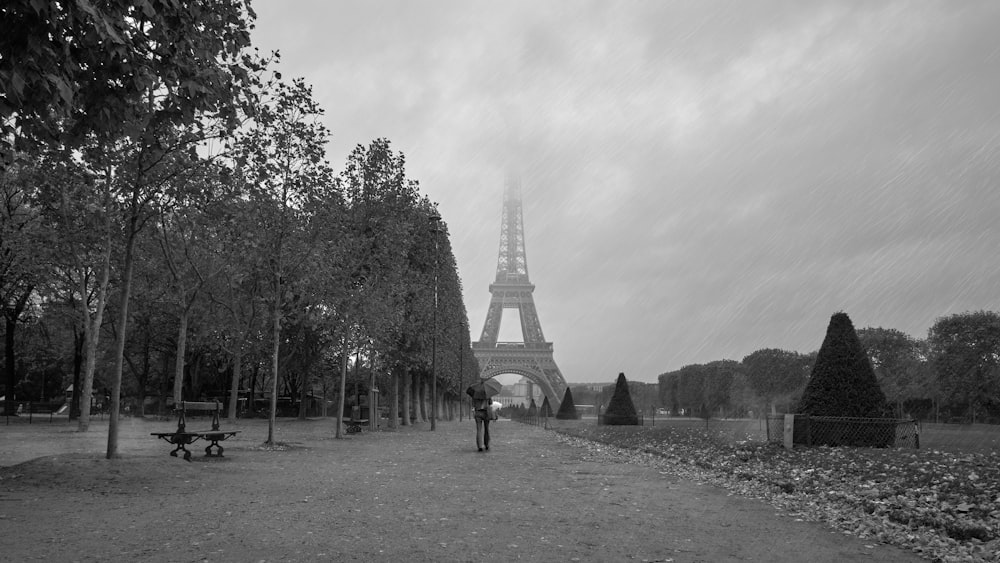 grayscale photo of eiffel tower